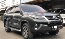 Toyota Fortuner 2.4 VRZ AT 2017 Abu-abu 1