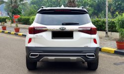Km13rb Kia Seltos EX Plus 2020 putih matic record sunroof cash kredit proses bisa dibantu 5