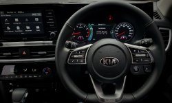 Km13rb Kia Seltos EX Plus 2020 putih matic record sunroof cash kredit proses bisa dibantu 15