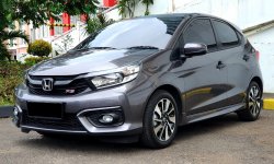 Km1rb Honda Brio RS CVT 2022 matic abu siap pakai cash kredit proses bisa dibantu 3