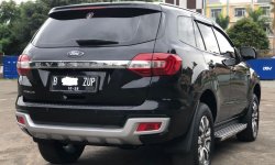 Ford Everest Titanium Plus 2015 Hitam 5