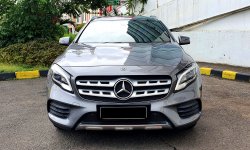 Mercedes-Benz GLA 200 AMG Line 2018 abu 14rban mls sunroof cash kredit proses bisa dibantu 2