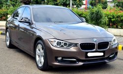 BMW 3 Series 320i Sport 2015 coklat pajak panjang cash kredit proses bisa dibantu 1