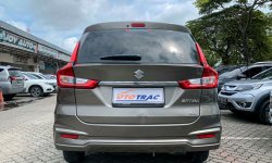 Suzuki Ertiga GL MT 2021 3