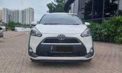 Toyota Sienta V 2019 Putih 2
