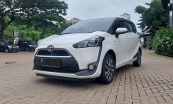 Toyota Sienta V 2019 Putih 3
