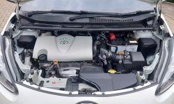Toyota Sienta V 2019 Putih 9