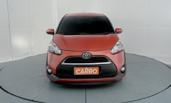 Toyota Sienta V AT 2017 Orange 2