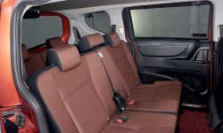 Toyota Sienta V AT 2017 Orange 7