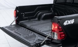 TOYOTA NEW HILUX (ATTITUDE BLACK) TYPE G 2.4CC M/T (2019) 10