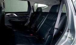 Mitsubishi Pajero Sport 2.4 Dakar 4x2 AT 2019 Abu-abu 7