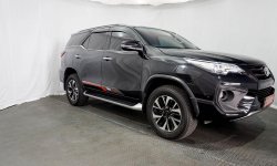 Toyota Fortuner 2.4 VRZ TRD AT 2019 Hitam 1