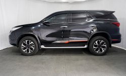 Toyota Fortuner 2.4 VRZ TRD AT 2019 Hitam 3
