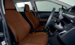 Toyota Sienta V MT 2017 Abu-abu 6