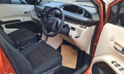 Toyota Sienta V AT ( Matic ) 2017 Orange Km Low 68rban Siap Pakai Pajak Panjang 2024 9