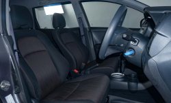 Honda Mobilio RS AT 2017 Abu-abu 6