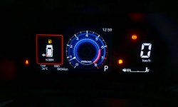 Toyota Veloz Q TSS AT 2022 Silver 10