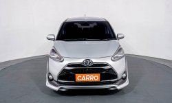 Toyota Sienta Q AT 2017 Silver 2