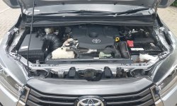 Toyota Venturer A/T Diesel 2021 17