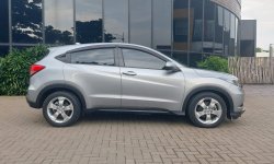Honda HR-V 1.5L E CVT 4