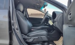 Honda HR-V E CVT 2018 Abu-abu Pajak Panjang 4