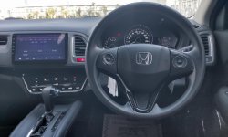 Honda HR-V E CVT 2018 Abu-abu Pajak Panjang 7