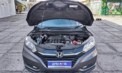 Honda HR-V E CVT 2018 Abu-abu Pajak Panjang 12