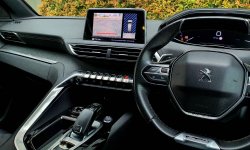 LOW MILES Peugeot 300 GT line Facelift AT 2018 Black 15