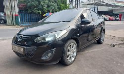 Mazda 2 R AT 2011 Sedan 2