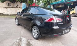 Mazda 2 R AT 2011 Sedan 4