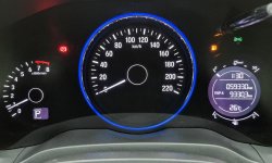Honda HR-V 1.5L E CVT 2018 DP 20 Juta 10