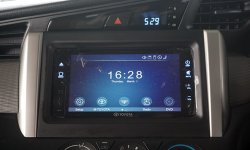 Toyota Kijang Innova 2.0 G 11