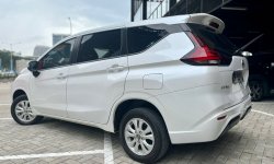 Nissan Livina EL MT 2019 Putih 2