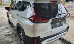 Mitsubishi Xpander Cross Premium Package AT 2021 Putih 3