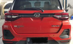 Daihatsu Rocky 1.0 R Turbo ADS Two Tone A/T ( Matic ) 2021 Merah Hitam Mulus Siap Pakai 2