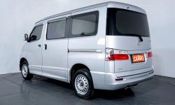Daihatsu Luxio 1.5 D M/T 2020 4