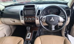 Mitsubishi Pajero Exceed 2.5 diesel AT ( Matic ) 2013 Hitam km 139rban 10
