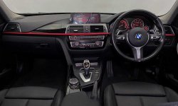 BMW 3 Series 320i 2016 6