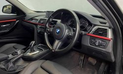 BMW 3 Series 320i 2016 8