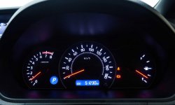 Toyota Voxy 2.0 A/T jual cash/credit 10