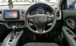Honda HR-V E CVT 2017 Abu-abu Pajak Panjang 7