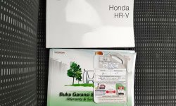 Honda HR-V E CVT 2017 Abu-abu Pajak Panjang 10