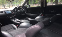Honda HR-V E CVT 2017 Hitam 10