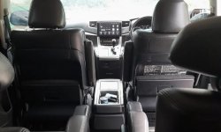 Toyota Vellfire ZG 2013 7