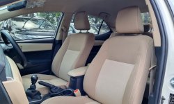 Toyota Corolla Altis 1.8 Manual 2014 15