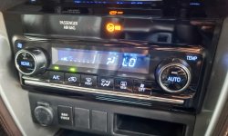 Toyota Fortuner 2.4 VRZ AT 2017 9