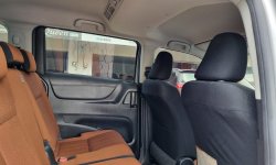 Toyota Sienta V 2017 16