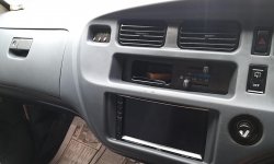 Kijang LGX 1.8cc EFI tahun 2000 warna biru tua metalik 2