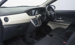 Daihatsu Sigra R Deluxe AT 2016 6