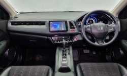 Honda HRV E AT 2018 Silver 8